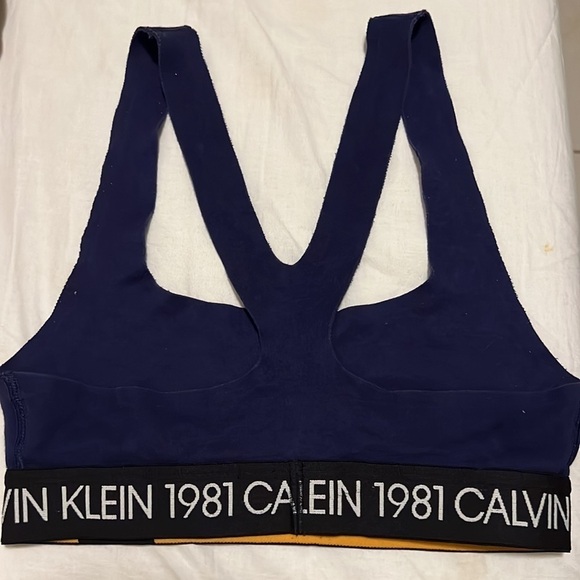 Calvin Klein bra - Picture 2 of 3